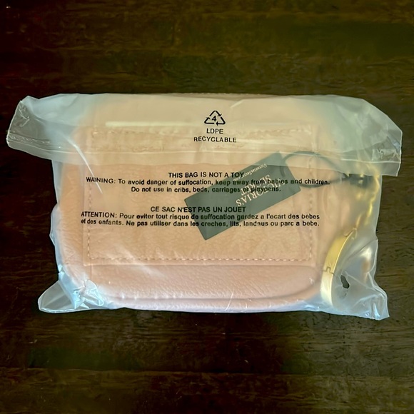 🍾 Champagne Rose Gold Cardholder On Keychain Victoria Secret NWT - Picture 9 of 10